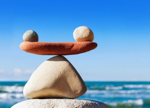 concept,of,harmony,and,balance.,balance,stones,against,the,sea.